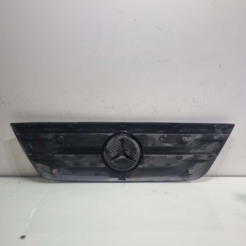 Grade Dianteira Mercedes-Benz Accelo 915 2012 6