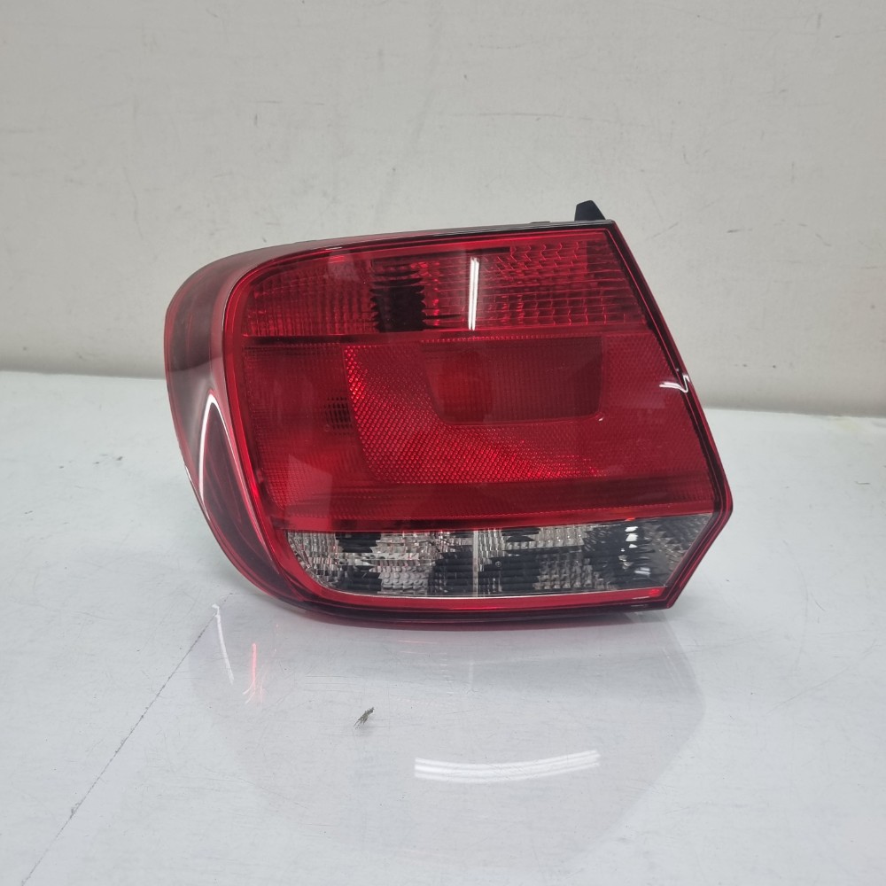 Lanterna Esquerda Fume C/borda Volkswagen Gol Gvi 2013/2016 Esquerdo/motorista 1