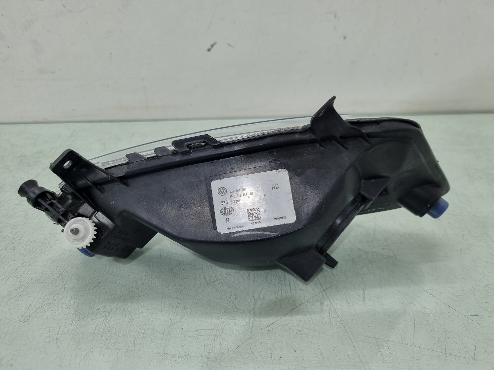 Farol De Milha Direito Volkswagen Saveiro Robust 2017/2022 4