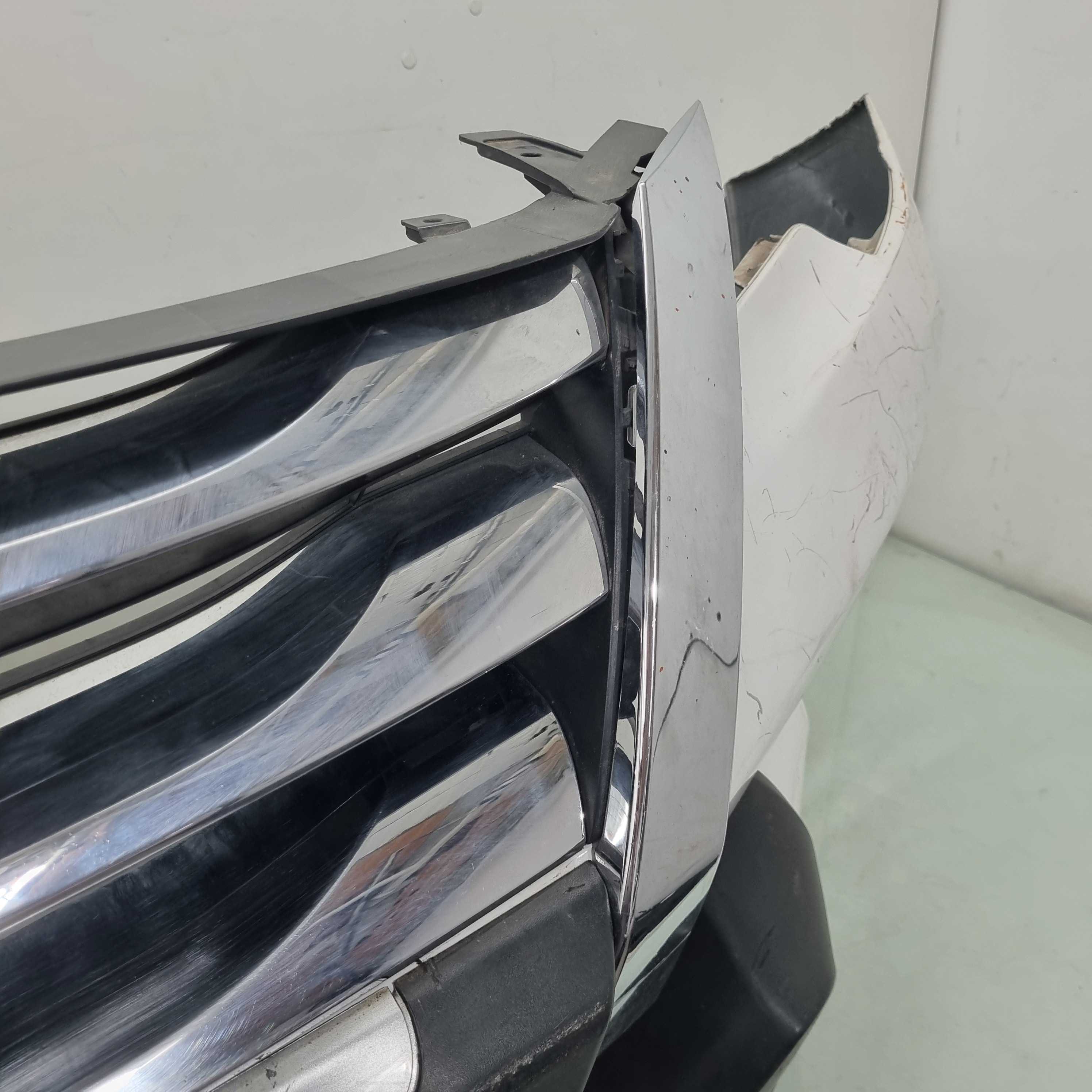 Para-choque Dianteiro Toyota Hilux Sw4 2017 / 2020 Seminova. 8