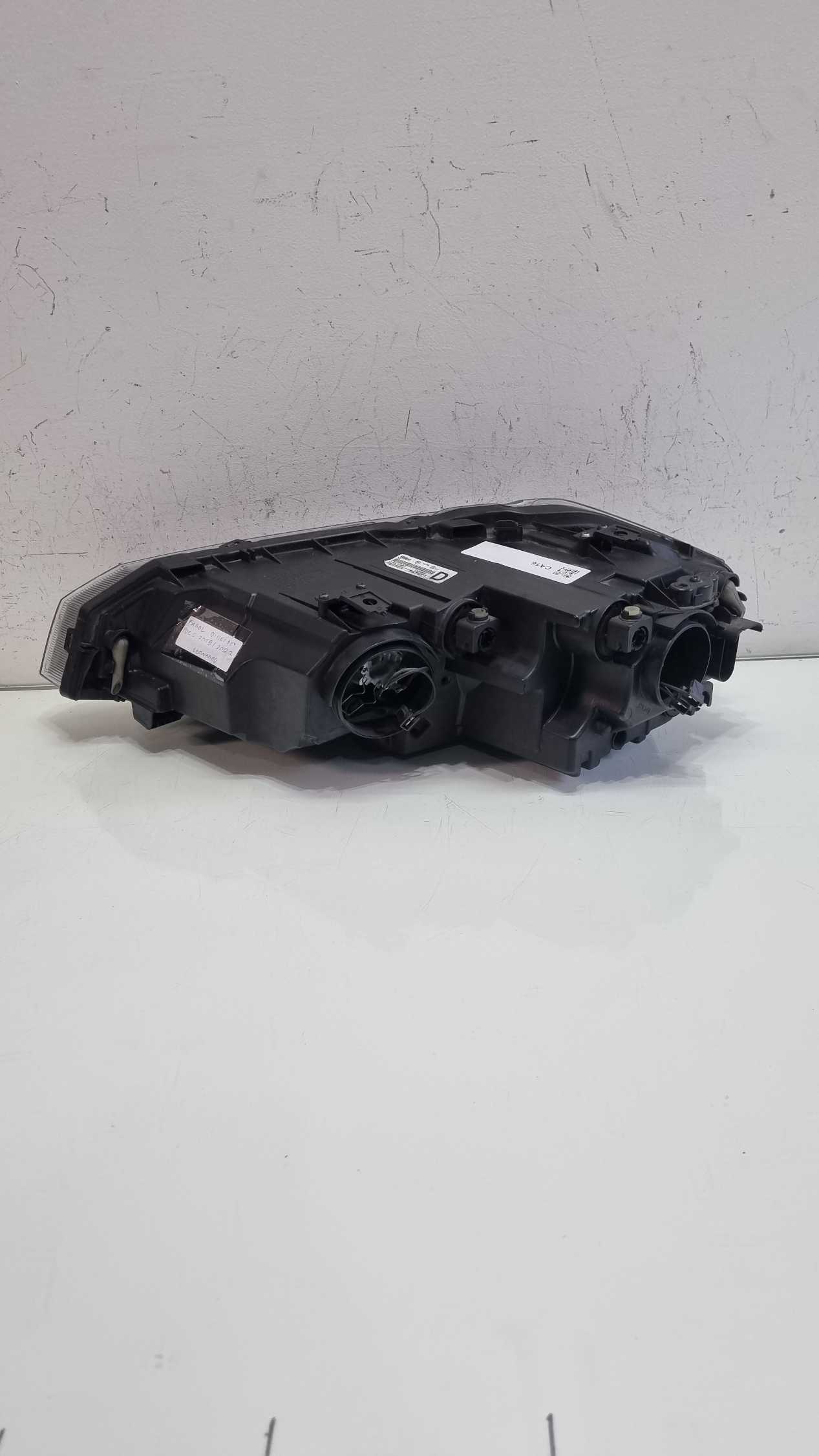 Farol lado direito Volkswagen Polo modelo 2017/2022 2
