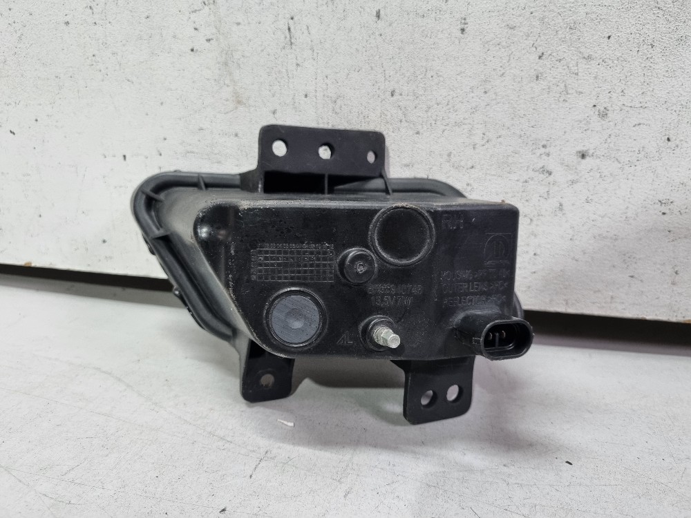 Farol De Milha Direito Fiat Toro 2022/2024 Recuperado 2