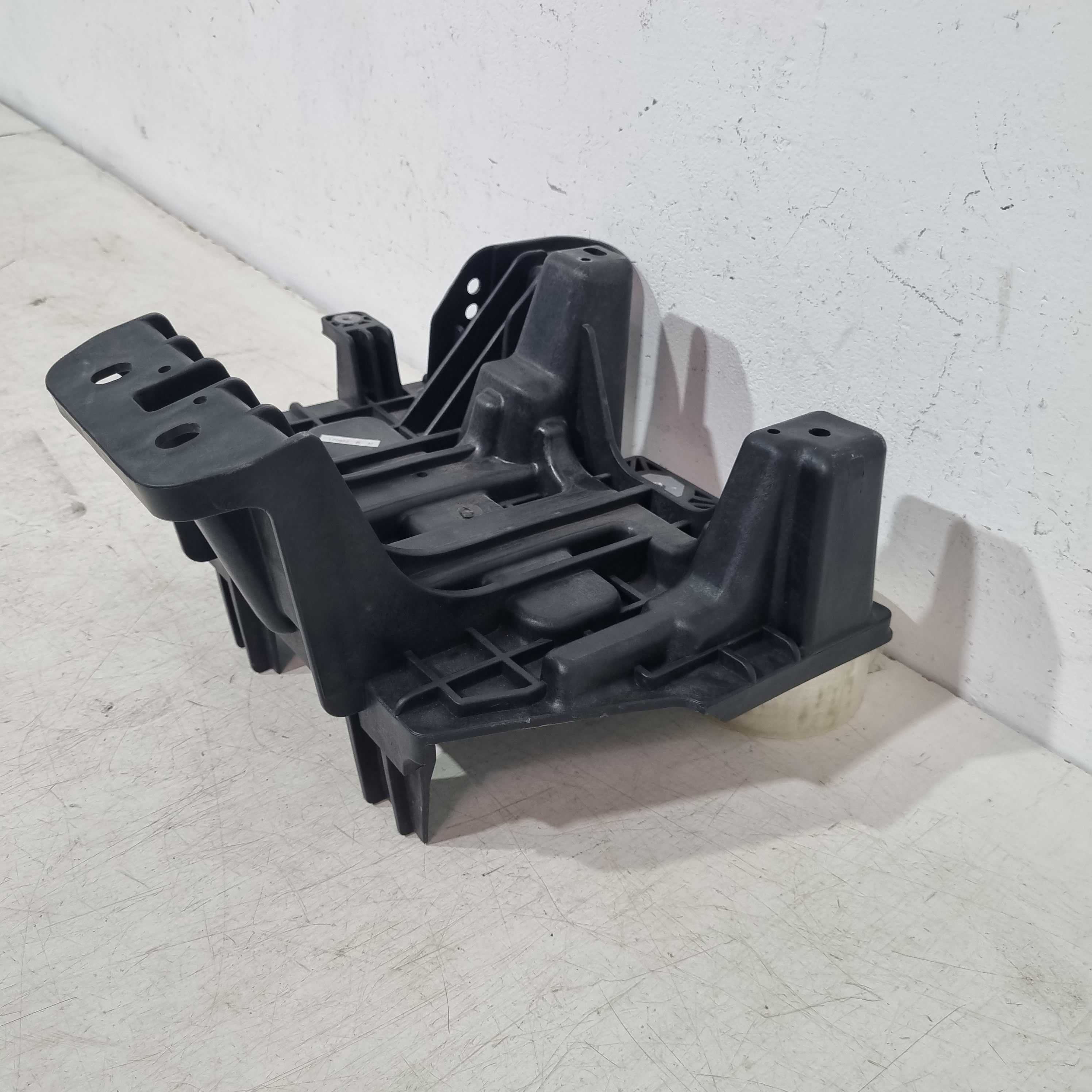 Suporte Da Bateria Hyundai Ix35 Modelos 2016/2019 2