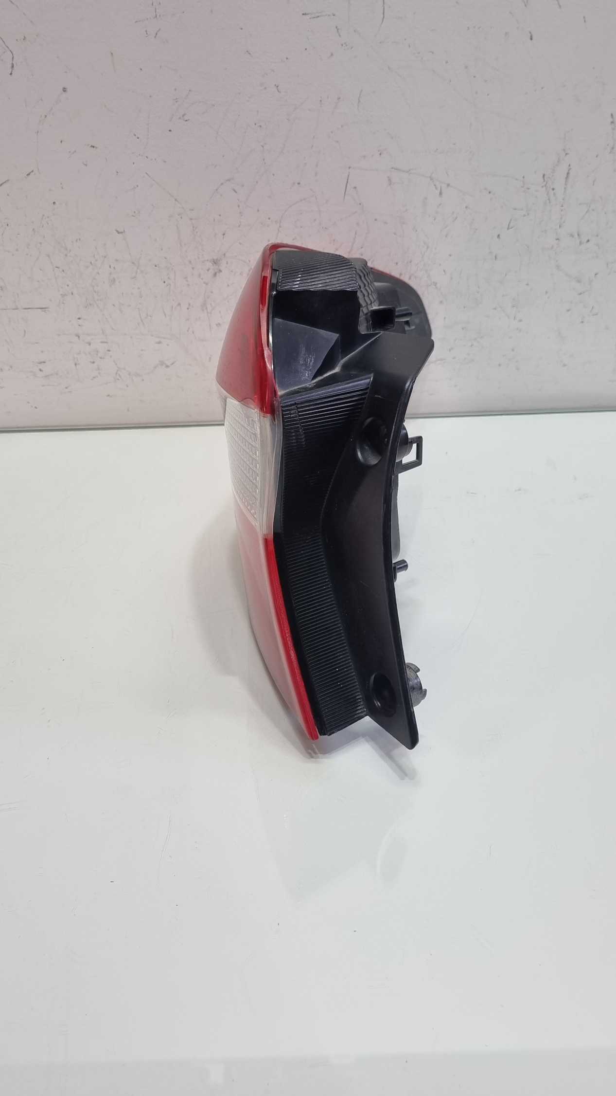 Lanterna lado Esquerda Ford Ka sedan modelo 2018/2022 2