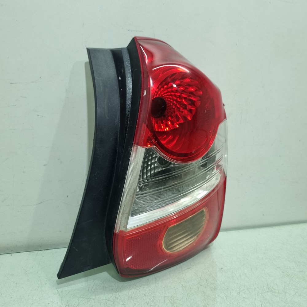 Lanterna Do Lado Direito Toyota Etios Hatch 2012/2018 Direito/passageiro 2
