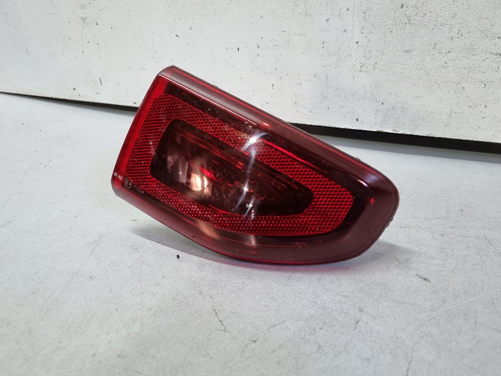 Refletor Do Lado Direito Chevrolet Spin Active 2014/2017 2