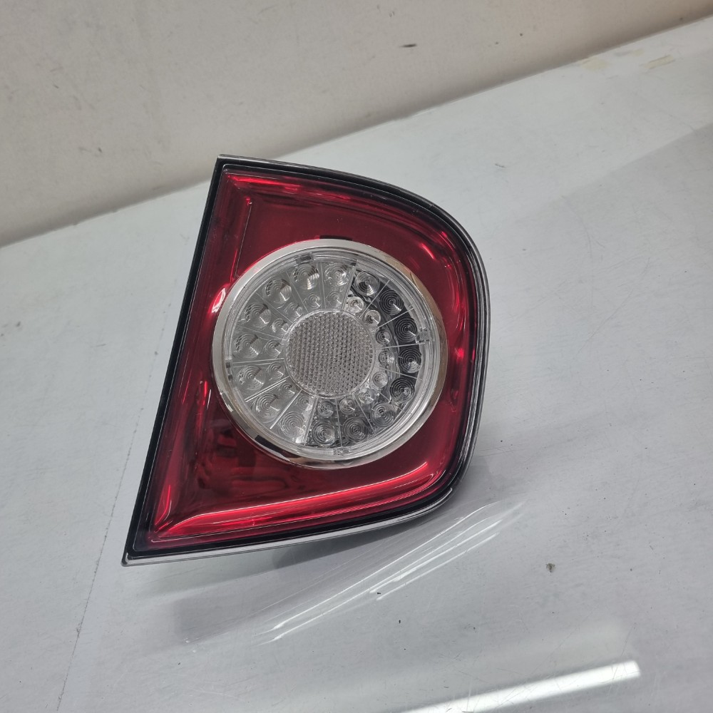 Lanterna Direita Volkswagen Golf 2008 Carcaça Preta Masc. Vermelha 1