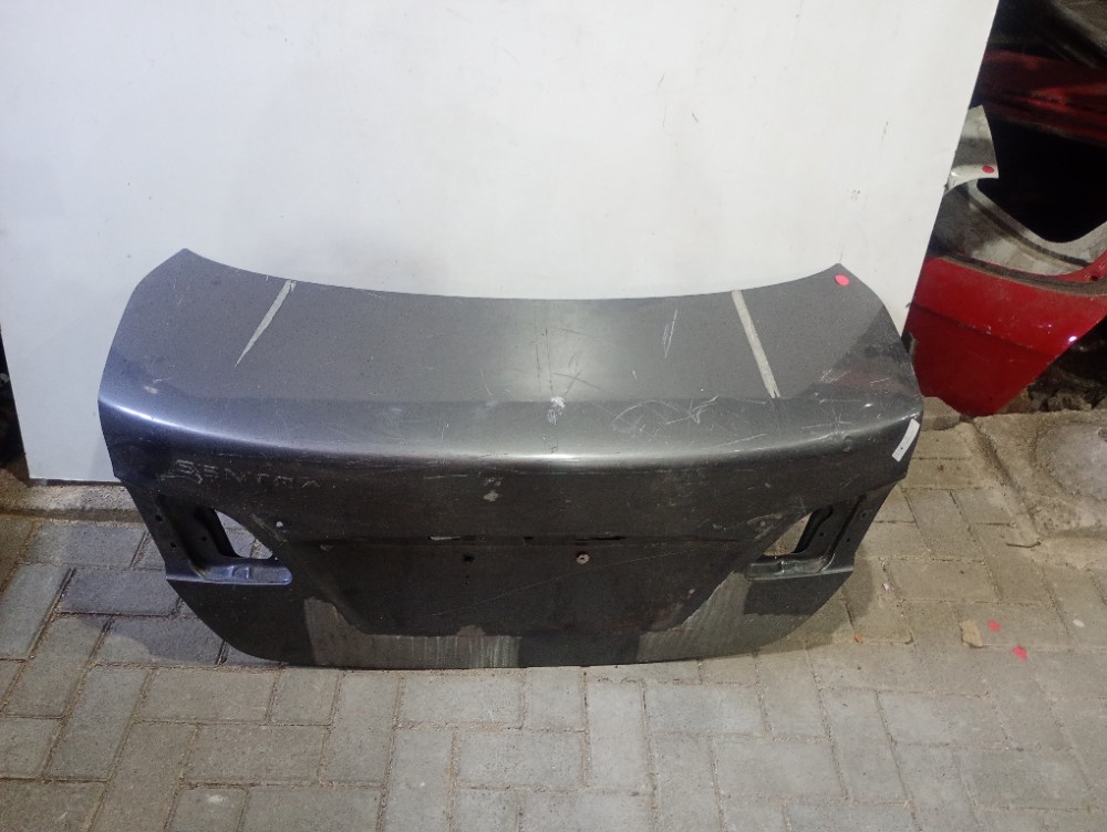 Tsmpa traseira Nissan sentra recuperada 14/17 1