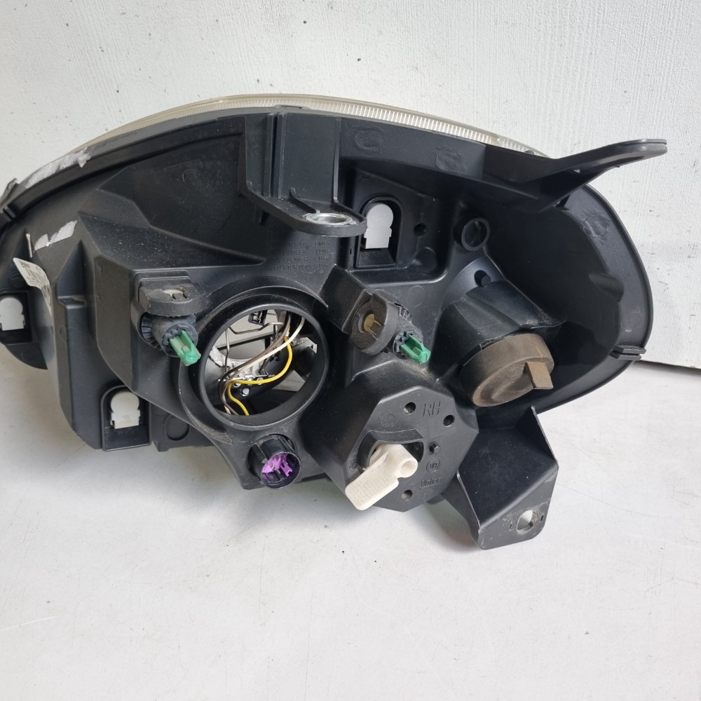 Farol Do Lado Direito Fiat Punto Modelos 2013/2017 Direito/passageiro 4
