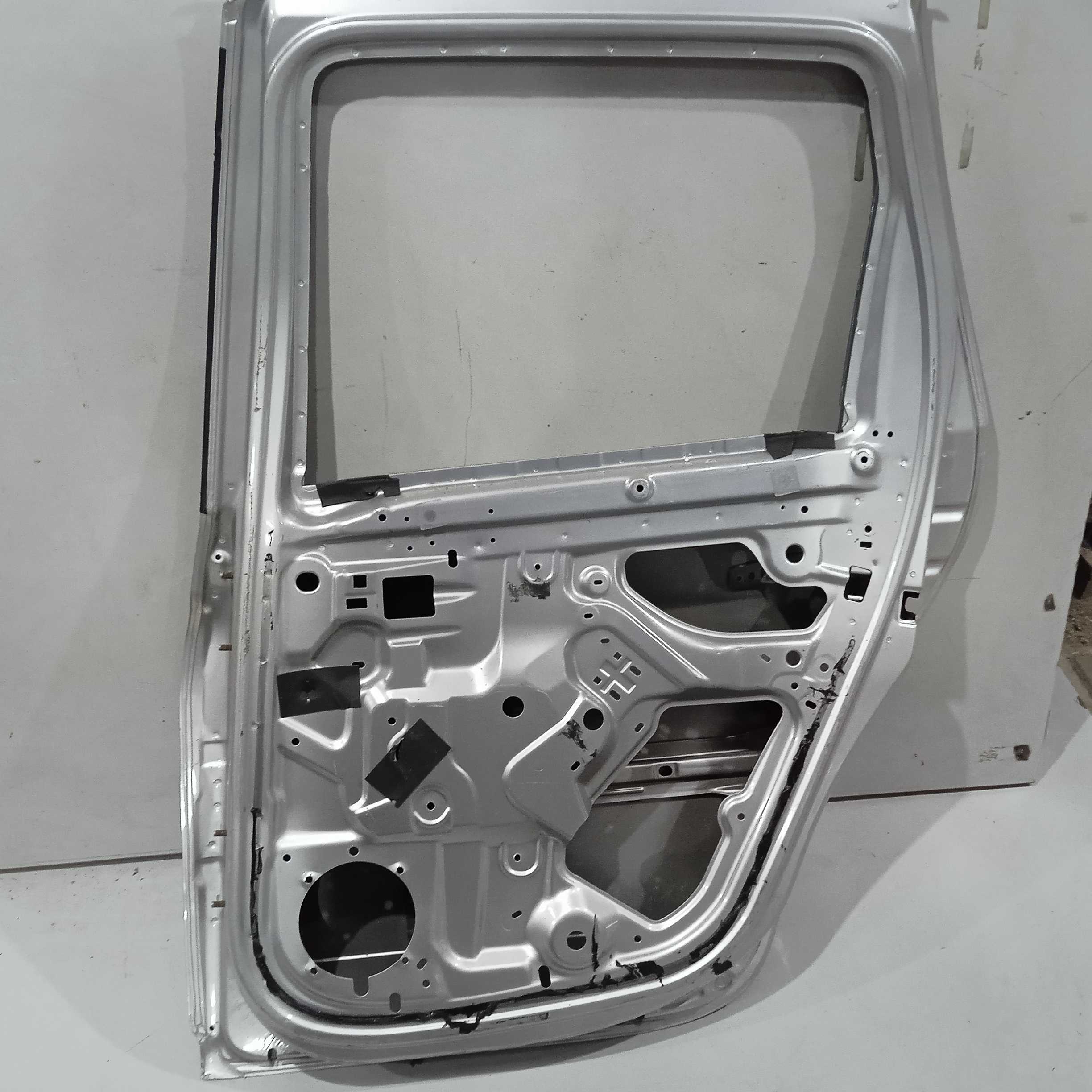 Porta Traseira Direita Renault Duster 2011/2019 Recuperada 2