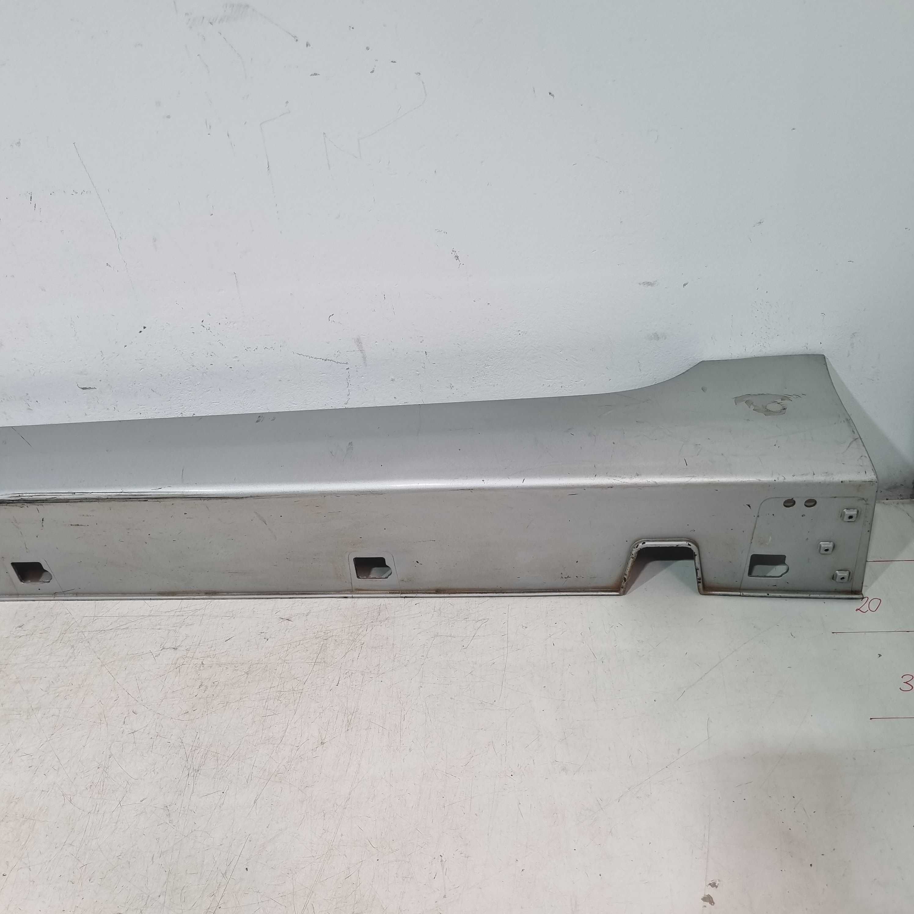 Spoiler Lateral Esquerdo Hyundai Azera Modelos 2012/2018 2