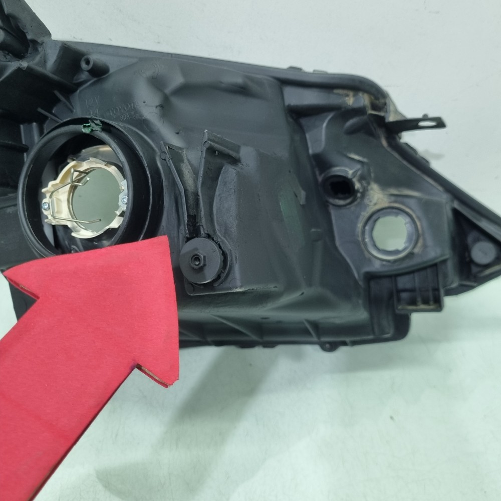Farol Do Lado Esquerdo Máscara Negra Toyota Etios 2016/2020 Esquerdo/motorista 5
