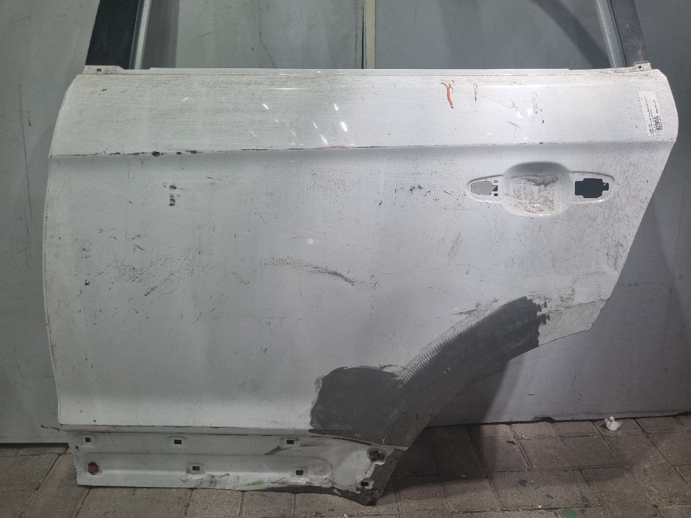 Porta traseira esquerda Hyundai Creta 2017/2022 recuperada 2