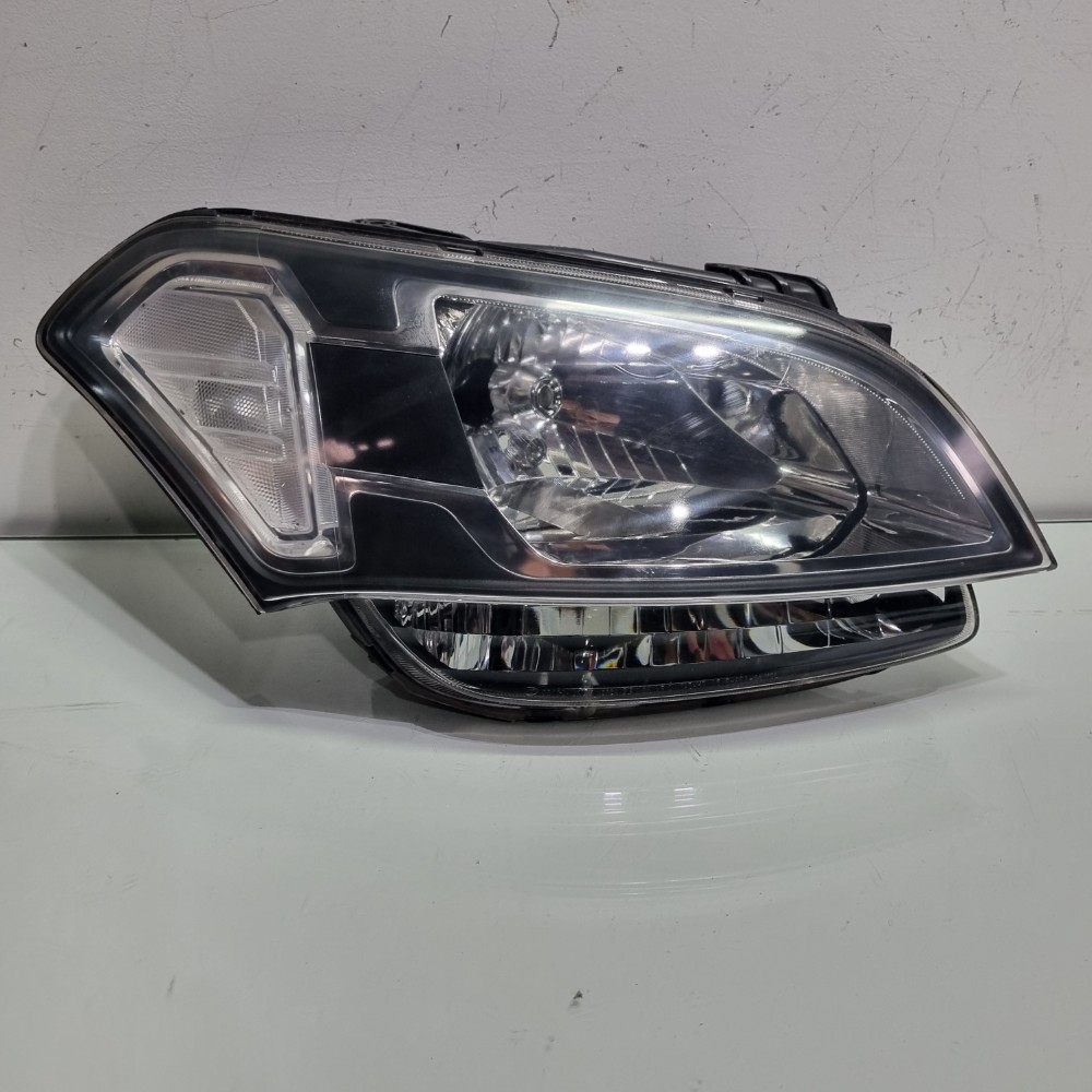 Farol Do Lado Direito Kia Soul Modelos 2009/2010/2011/2012 Direito/passageiro