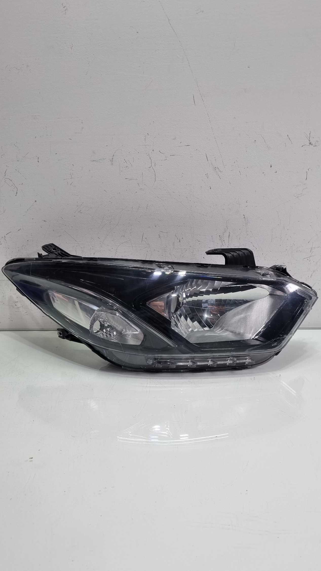 Farol lado direito Chevrolet Onix c/led 2017/2019 3