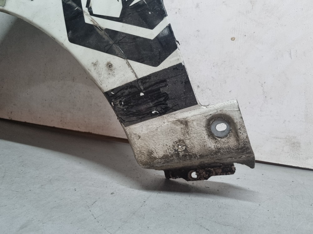 Paralama Esquerdo Fiat Strada Adventure Modelos  2004/2012 4