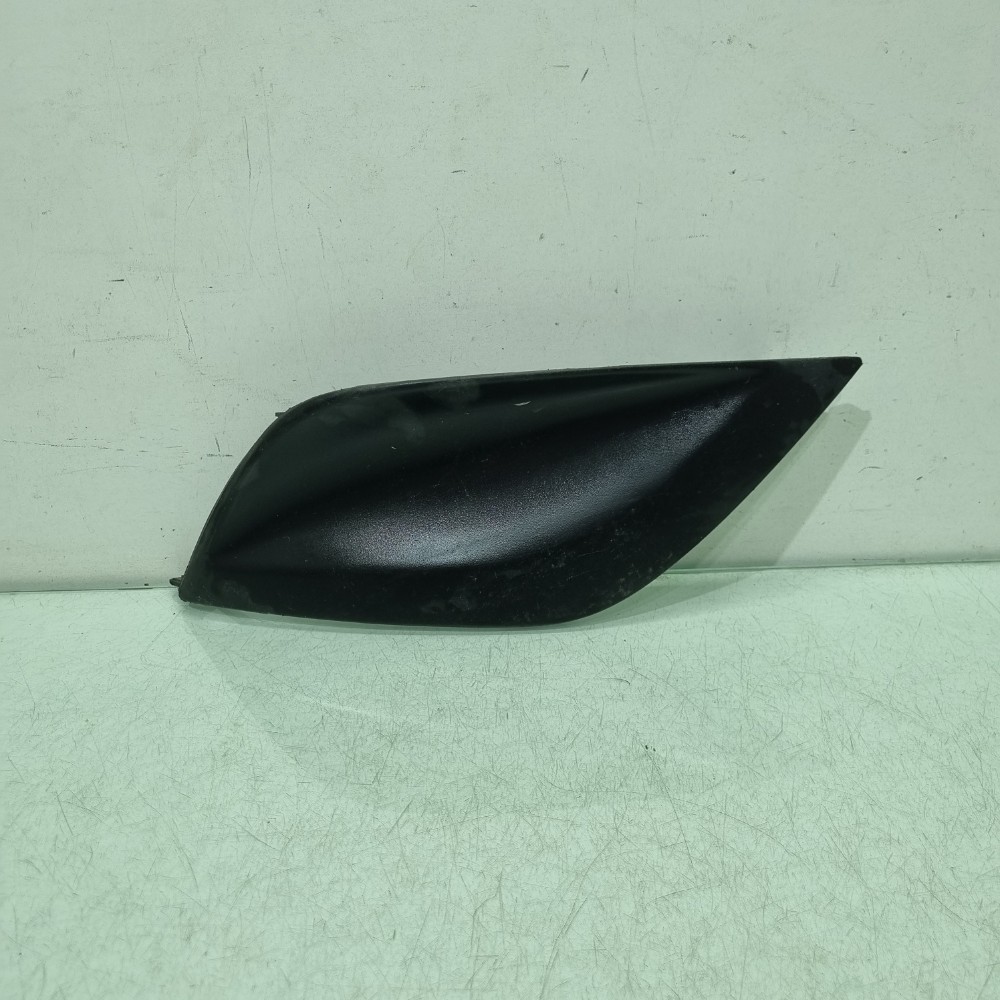 Moldura Do Cibié Direito Nissan Versa Modelos 2016/2019 1