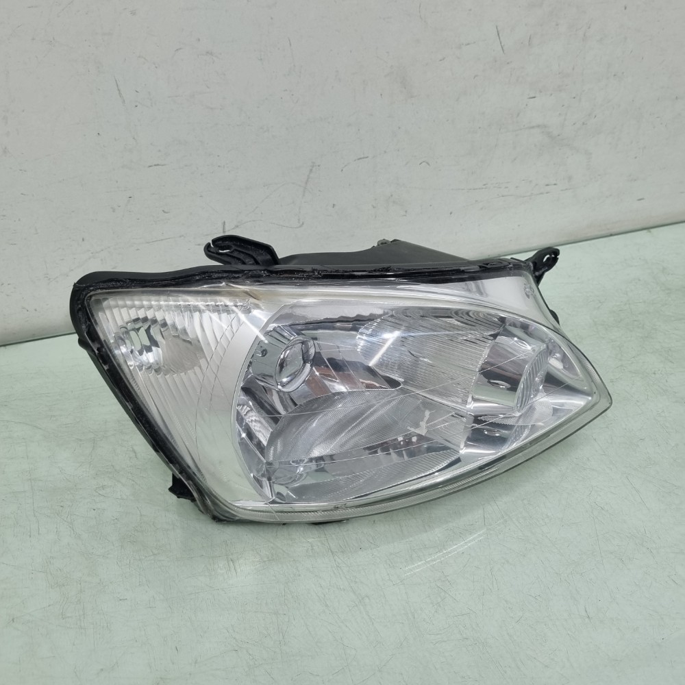 Farol Do Lado Direito Chevrolet Classic Modelos 2011/2016 Direito/passageiro 1