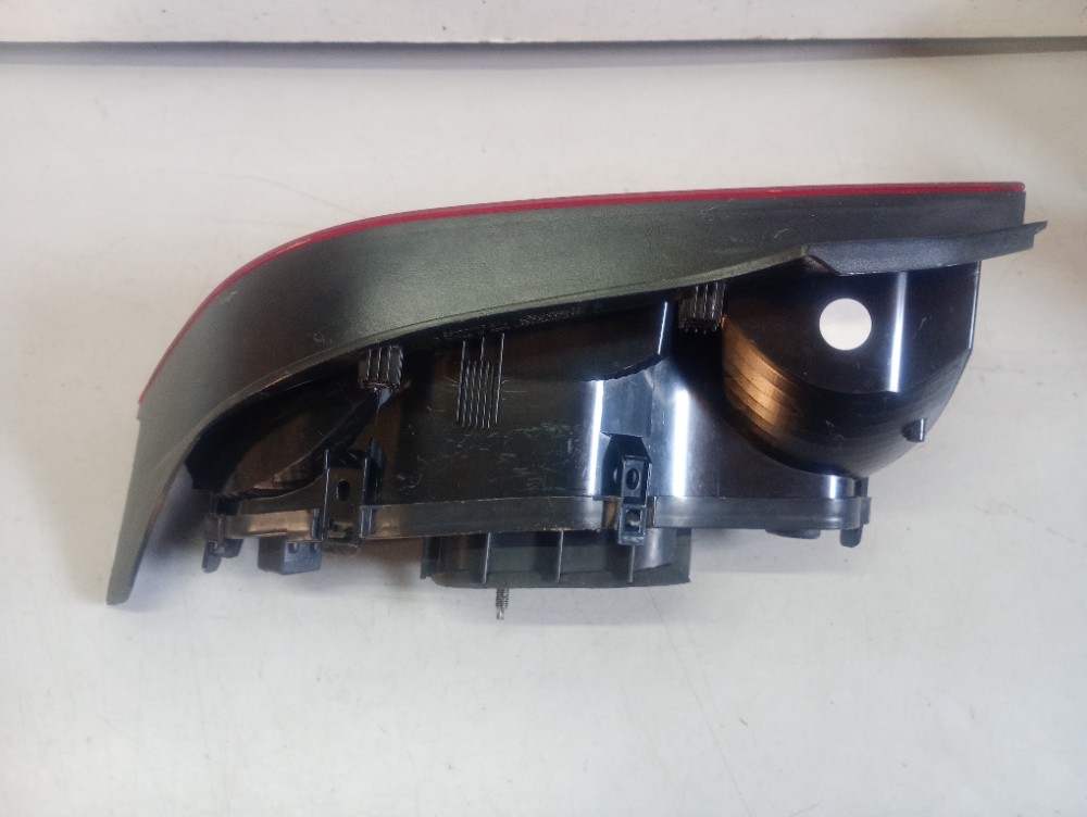 Lanterna Do Lado Direito Volkswagen Up Modelos 2013/2017 Direito/passageiro 4