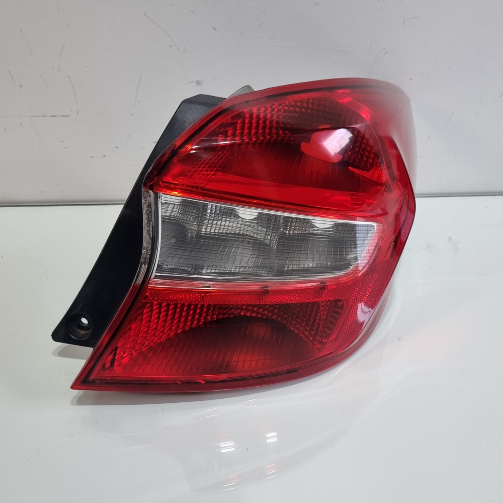 Lanterna Do Lado Direito Ford Ka Hatch Modelos 2015/2018 Direito/passageiro 1