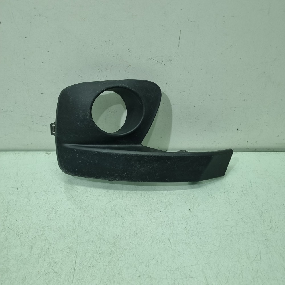 Moldura Farol De Milha Direito Fiat Mobi Modelos 2016/2018 Direito 1