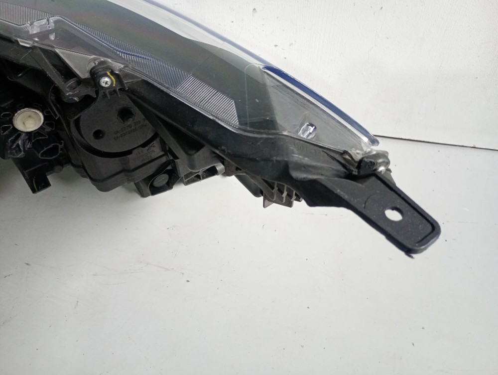 Farol Direito Corolla Cross 2020/2022 Original Recondicionad 6