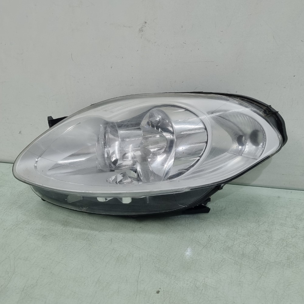 Farol Lado Esquerdo Cromado Para Fiat Palio 2013/2017 Usado. 3