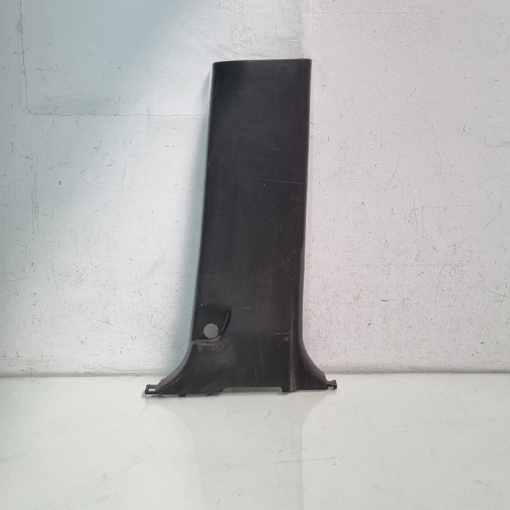 Acabamento Coluna Central Direita Nissan Frontier 2013/2016 1