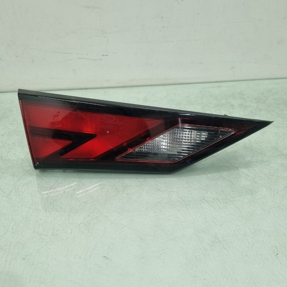 Lanterna Esq Tampa Traseira Nissan Sentra 2020/2023 Seminova 1