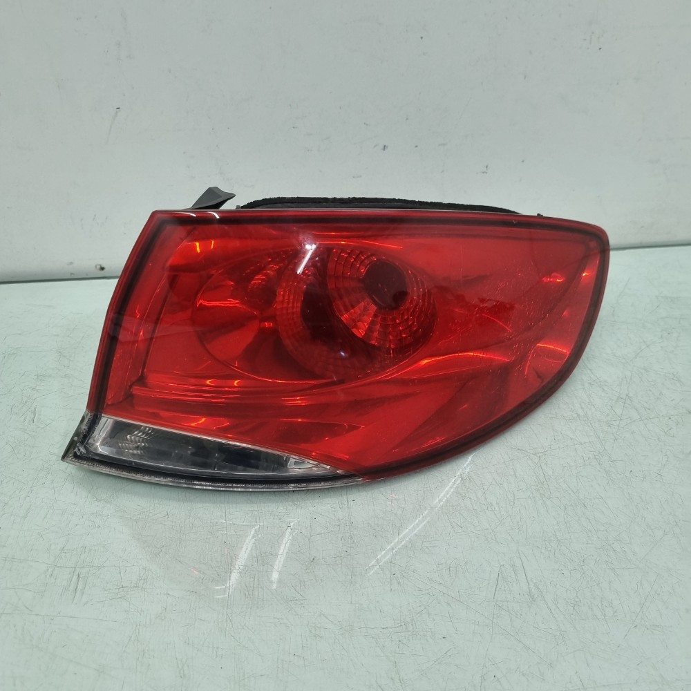 Lanterna  Lado Direito Fiat Siena  2008/2012 Recondicionado. Direito/passageiro 1