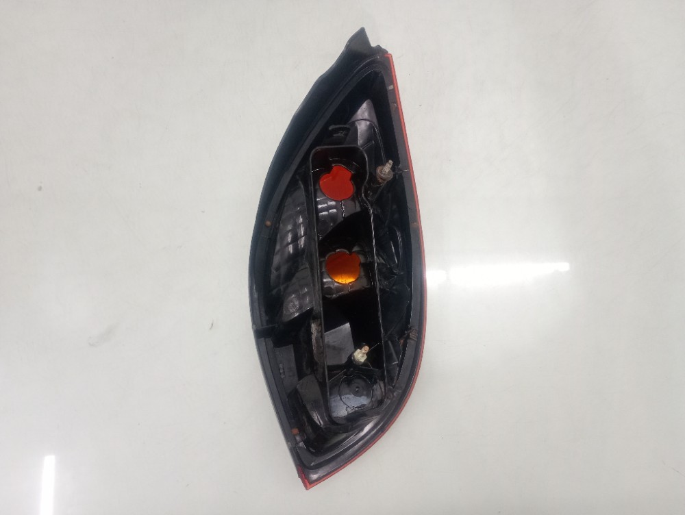 Lanterna Esquerda Chevrolet Celta 2001/2006 Recuperado 4