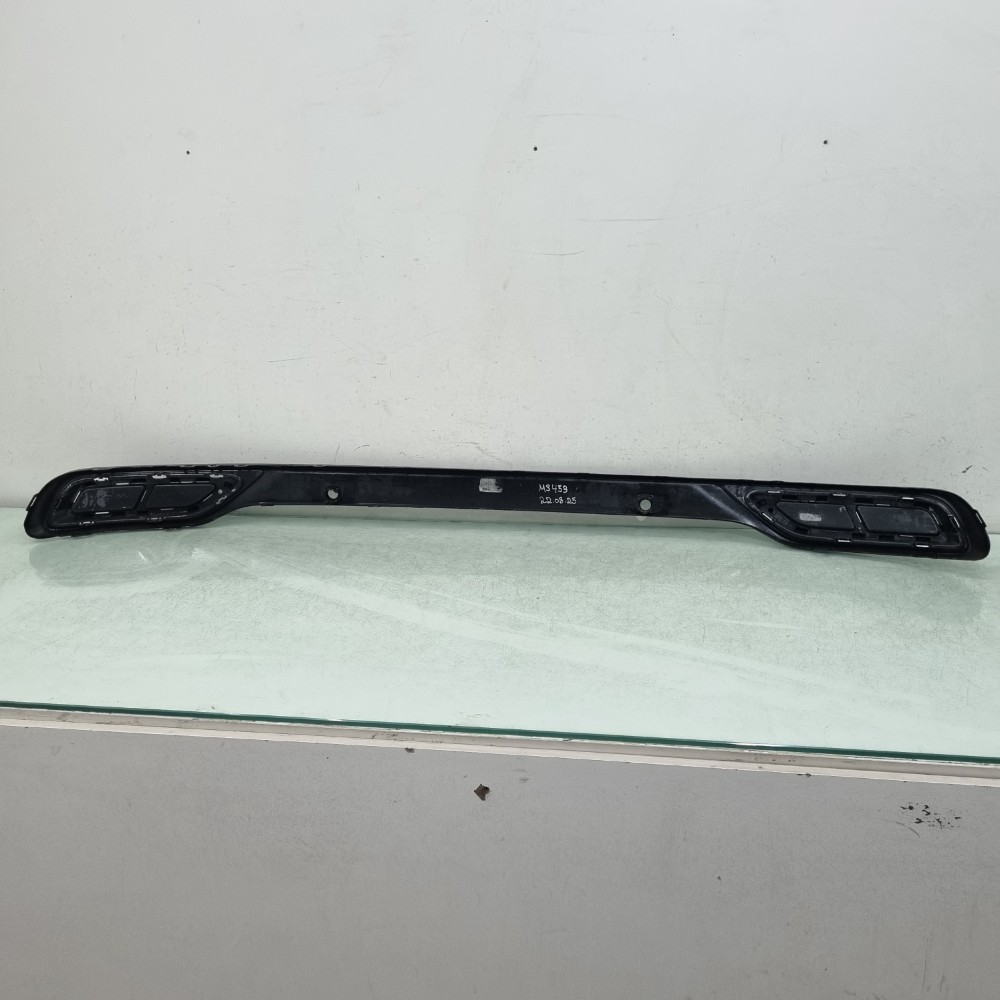 Moldura  Inf  Parachoque Traseiro Vw Tiguan 2018 Recuperado. 4