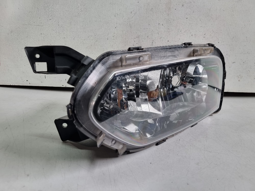 Farol Esquerdo Inferior Do Renault Kwid 2022/2025 Seminovo. 3
