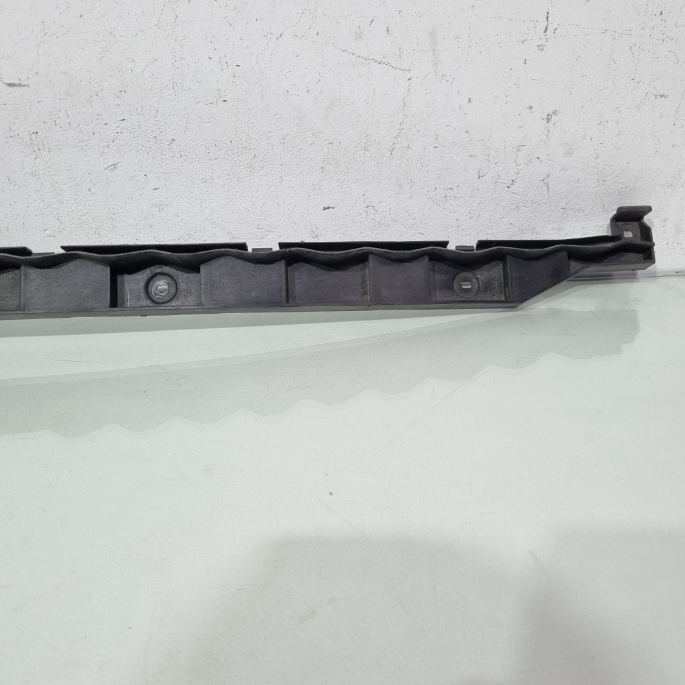 Guia Parachoque Traseiro Volkswagen Fox Modelos 2010/2014 4