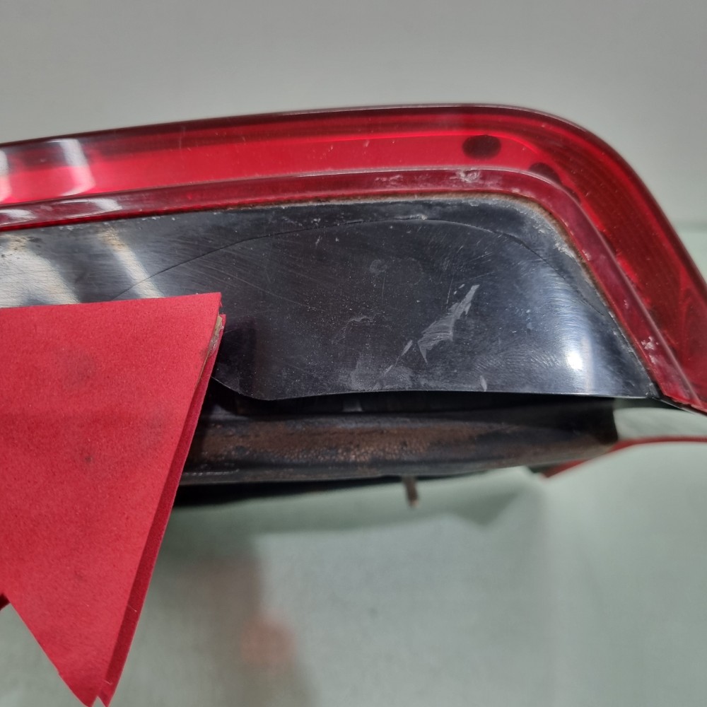 Lanterna Fumê Do Lado Esquerdo Fiat Uno Modelos 2007/2012 Esquerdo/motorista 6