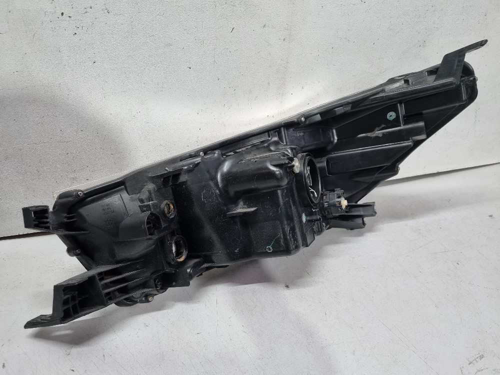 Farol Direito Toyota Hilux 2016/2019 Recuperado Direito/passageiro 4