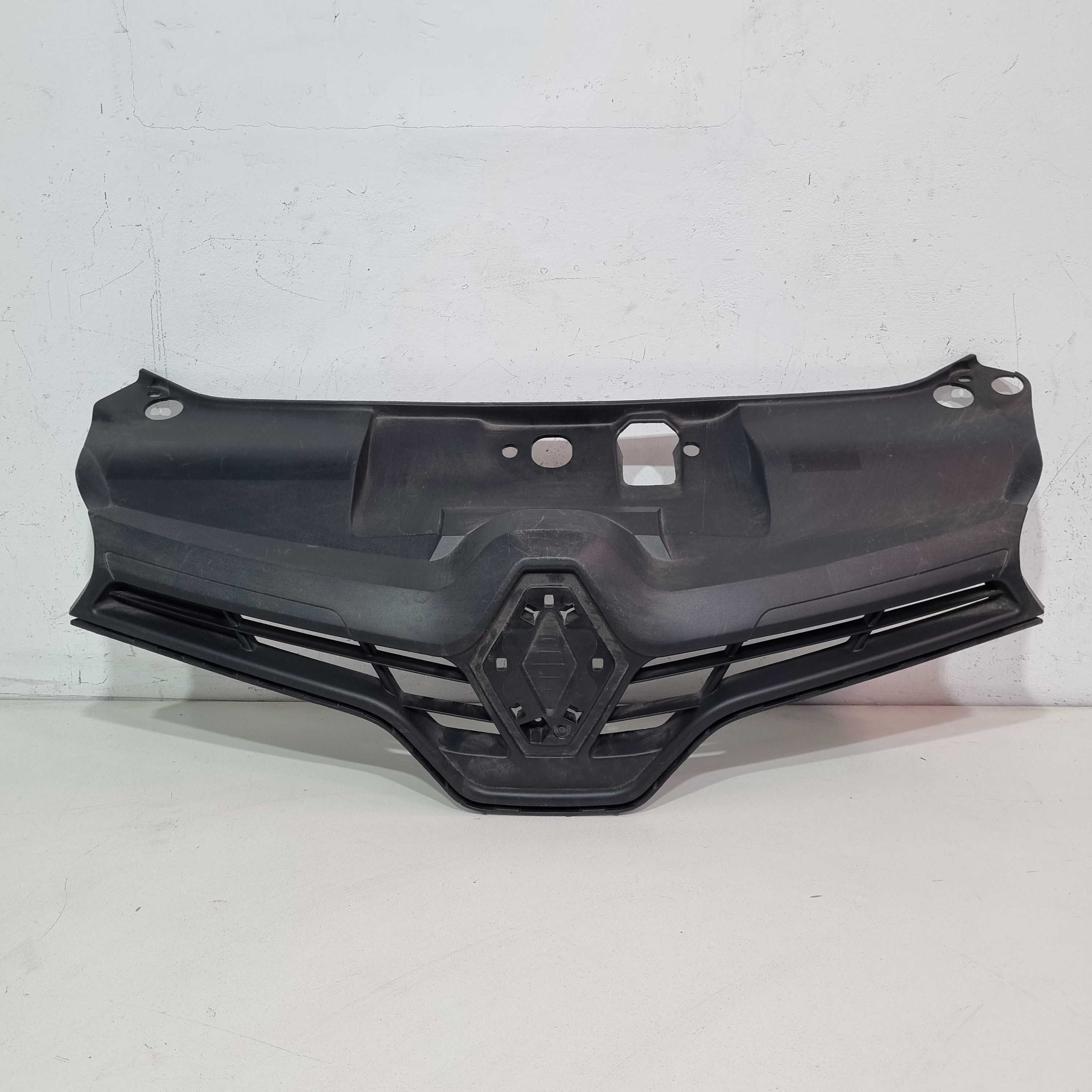 Grade Superior Do Parachoque Diant Renault Clio 2012/2016 Preto