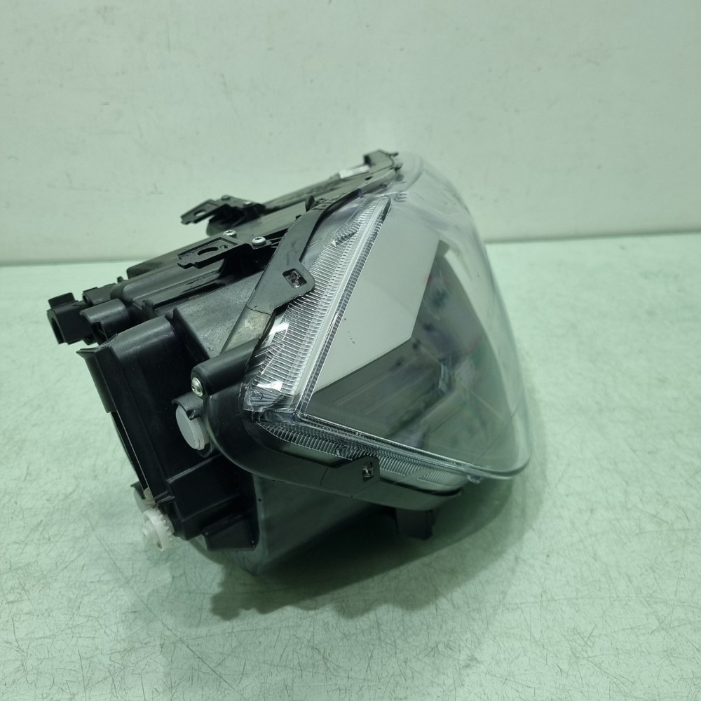 Farol Do Lado Direito Chevrolet Tracker Modelos 2023/2025 Direito/passageiro 3
