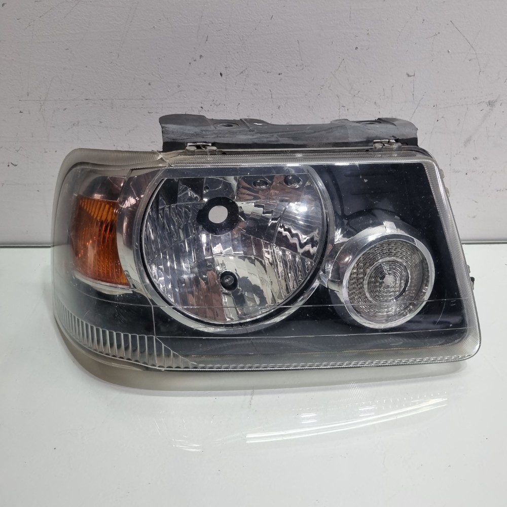 Farol Do Lado Direito Ford Ranger Modelos 2005/2008 Direito/passageiro 1