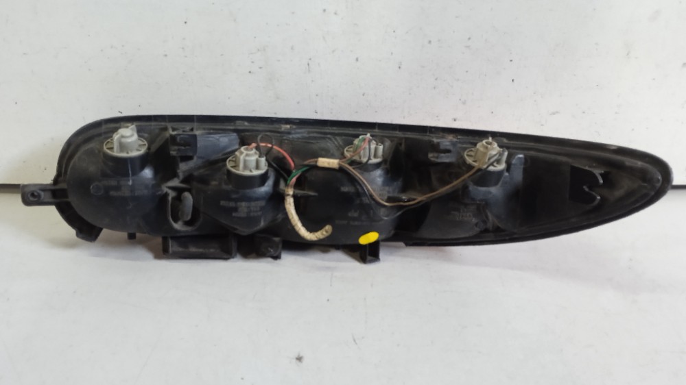 Lanterna Traseira Direita Mazda 1992/1996 Original Direito/passageiro 4