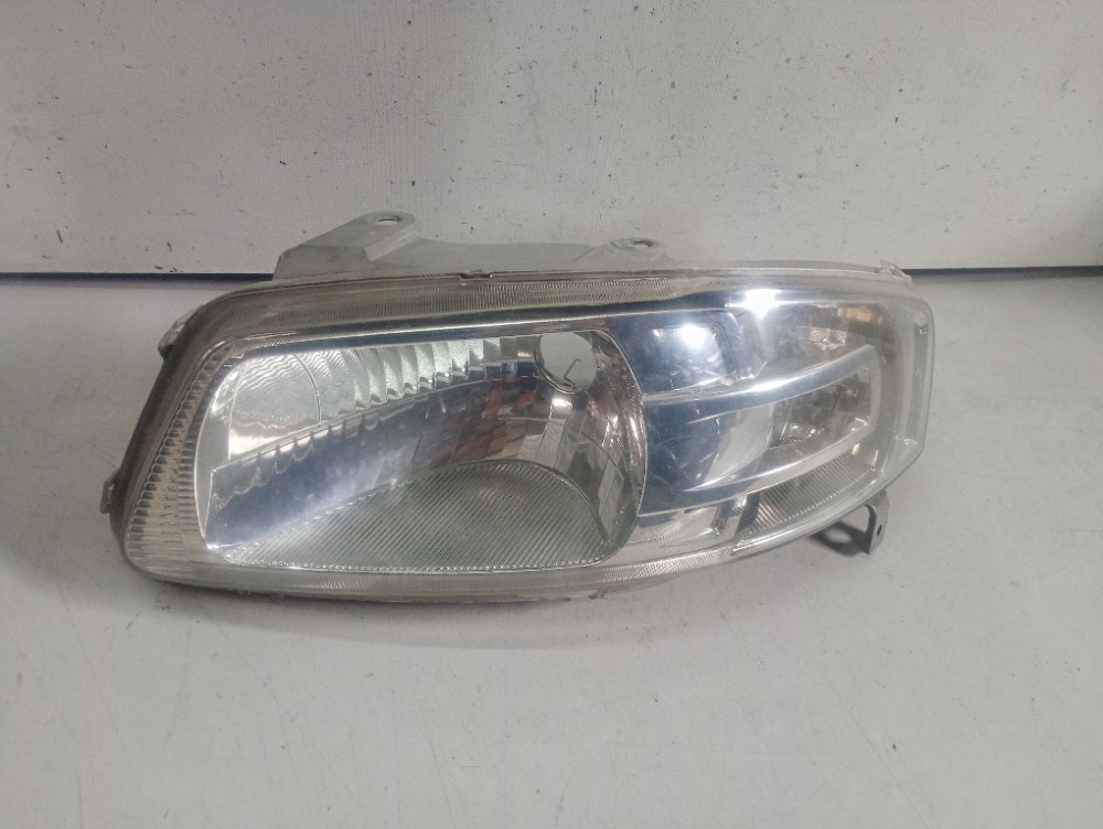 Farol Esquerdo Cromado Do Volkswagen Gol G4 2006/2010 Esquerdo/motorista 1