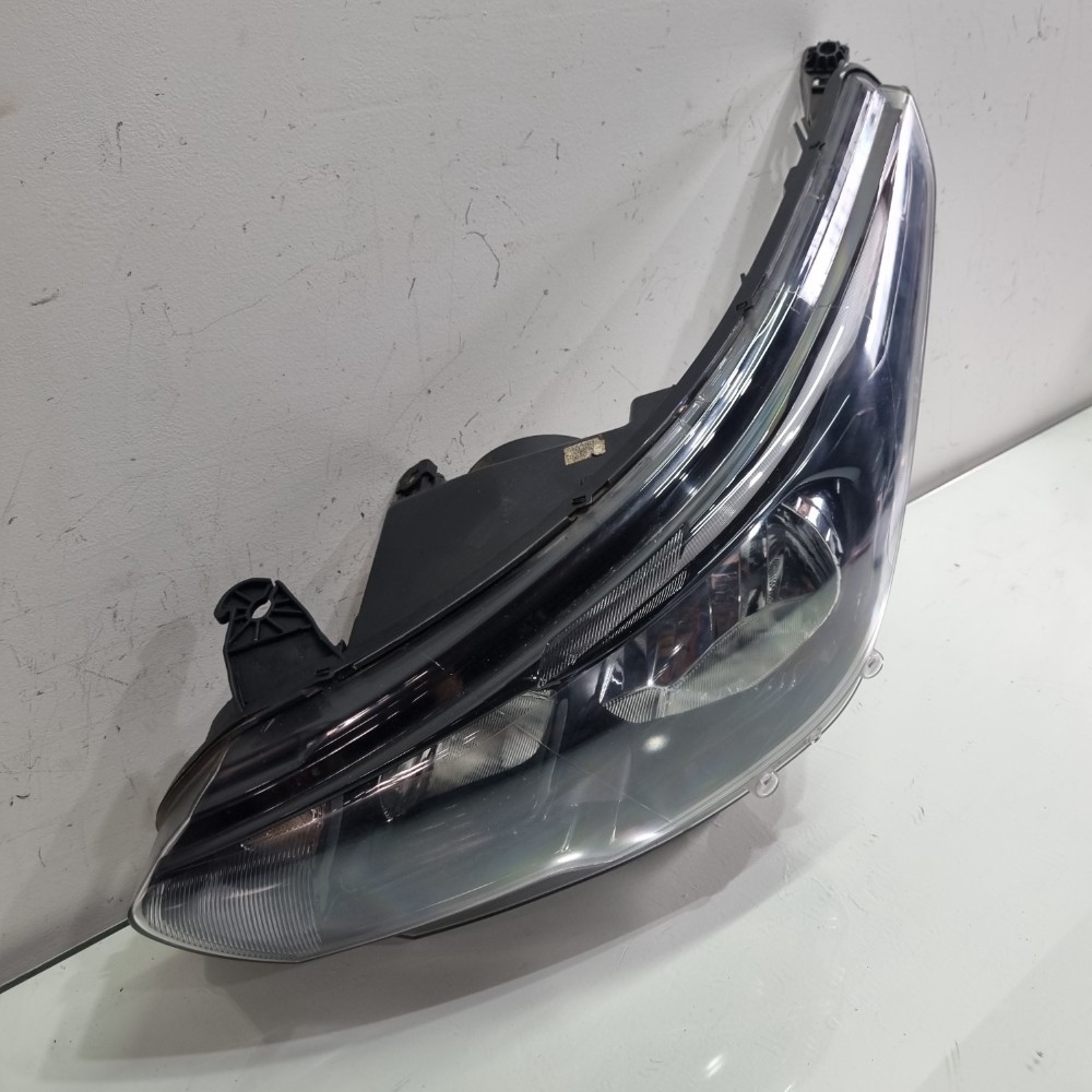 Farol Dianteiro Esquerdo Com Led Fiat Argo 2017/2023 Esquerdo/motorista 1