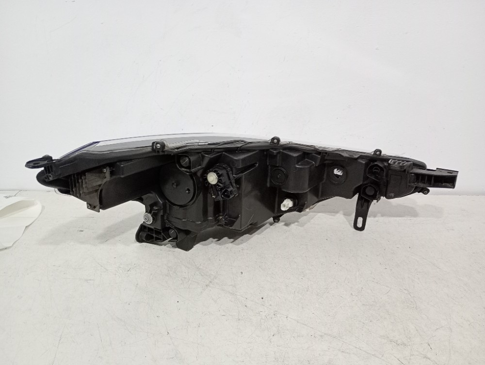 Farol Esquerdo Corolla Cross 2022/2024 Recuperada 3