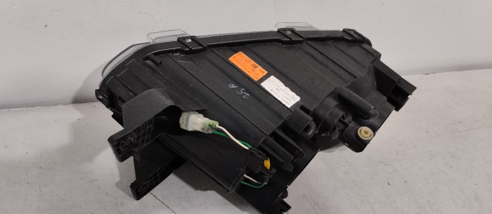 Farol Direito Kwid Compativel Com 2021/2024 Usado Recuperado 4