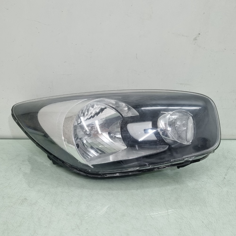 Farol Do Lado Direito Kia Picanto Modelos 2011/2014 Direito/passageiro 1