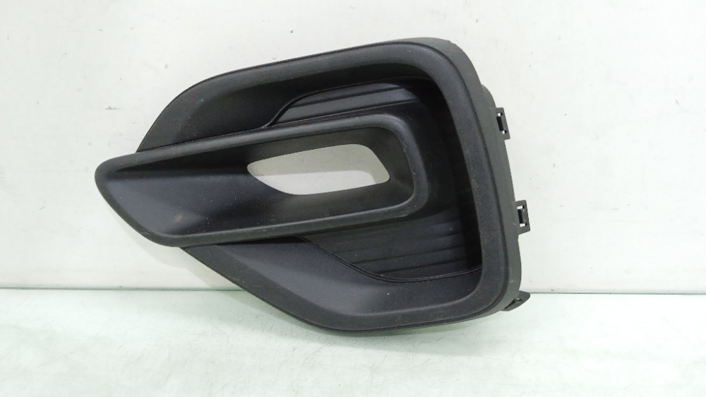 Moldura Cibié Lado Direito Fiat Pulse 2022 / 2024 Seminovo. 1