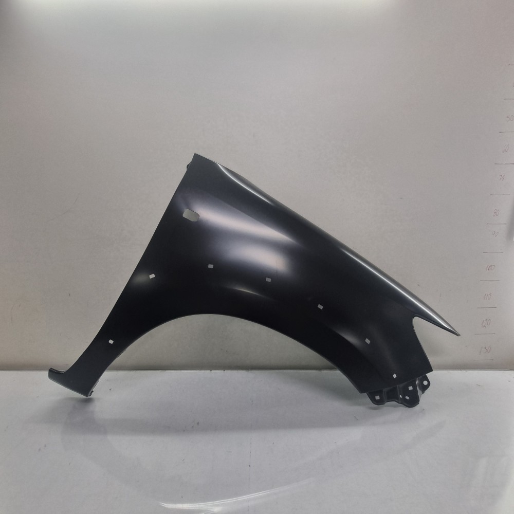 Paralama Direito Toyota Hilux 2012/2015 C/Furo Pisca S/Furo Moldura 1