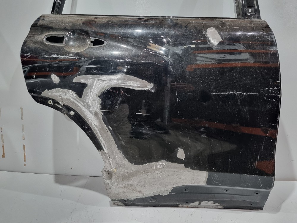 Porta Traseira Direita Toyota Corolla Cross 2022/2025 Traseira Direito 3