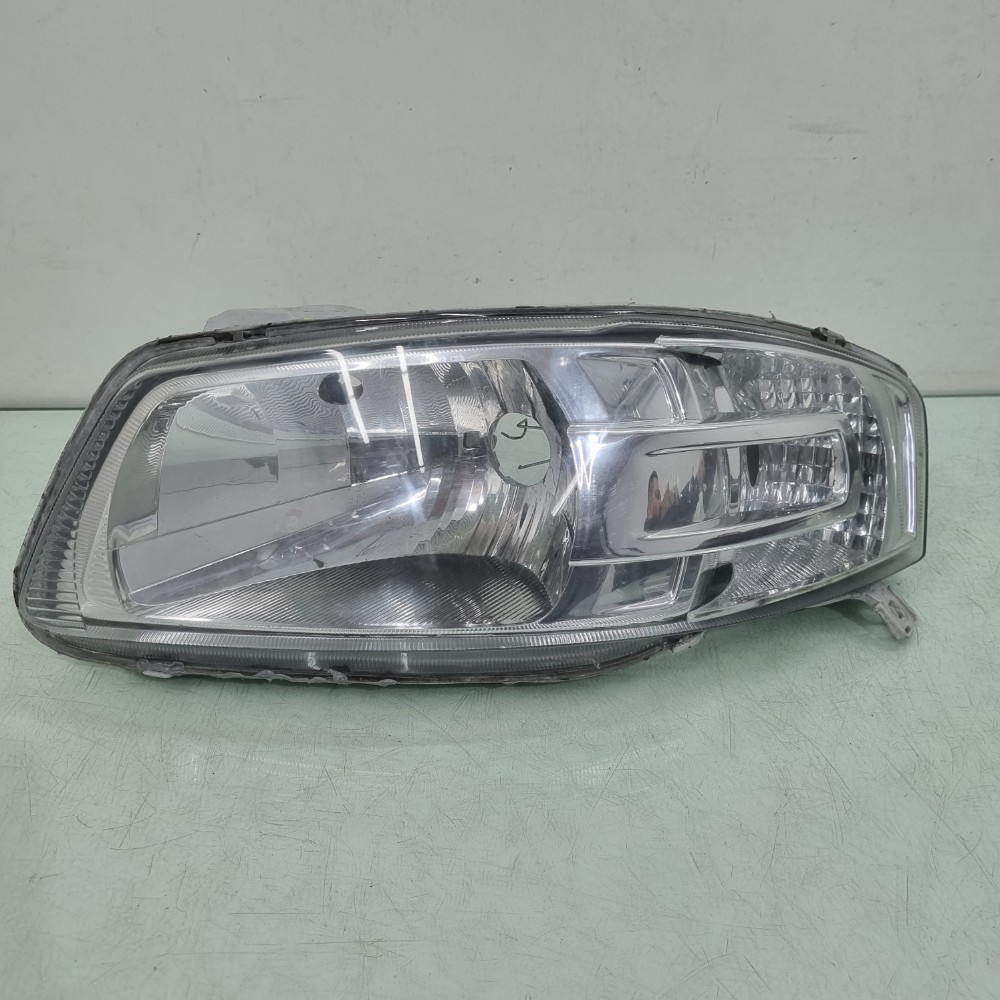 Farol Dianteiro Lado Esquerdo Volkswagen Gol G4 2005/2014 Esquerdo/motorista 1