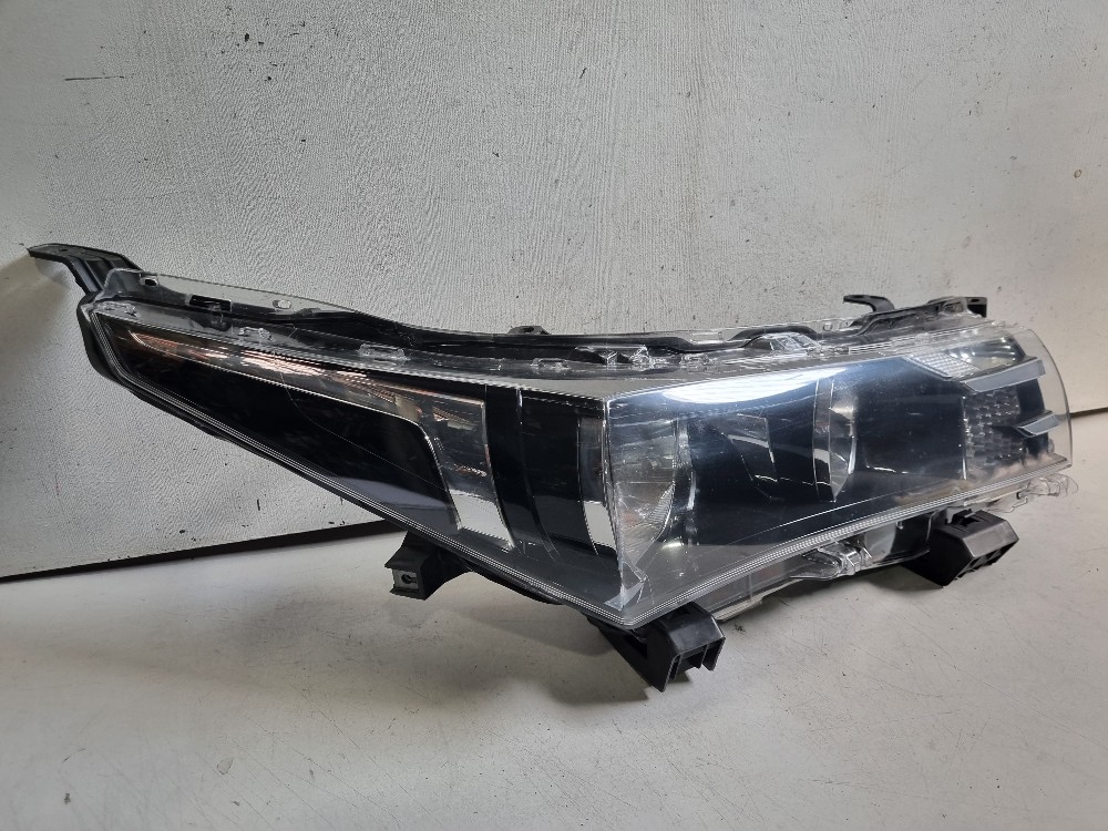 Farol Direito Toyota Corolla 2015/2018 Recuperado Original Direito/passageiro 2